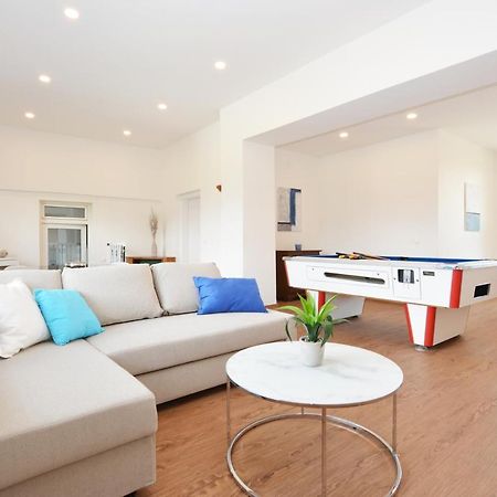 Alpenblick - Modernes Und Grosszuegiges Apartment Филах Екстериор снимка